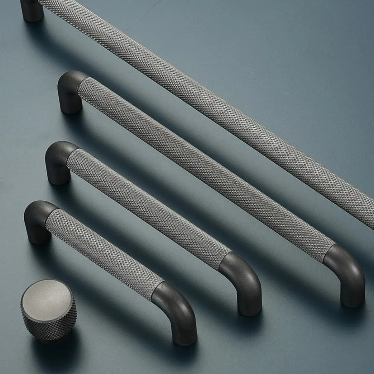 Alyma Knob & Pull Bar