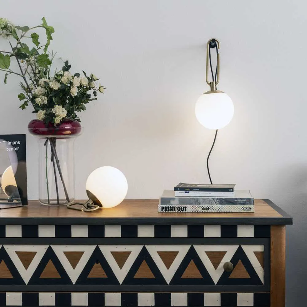Artemide NH1217 table lamp