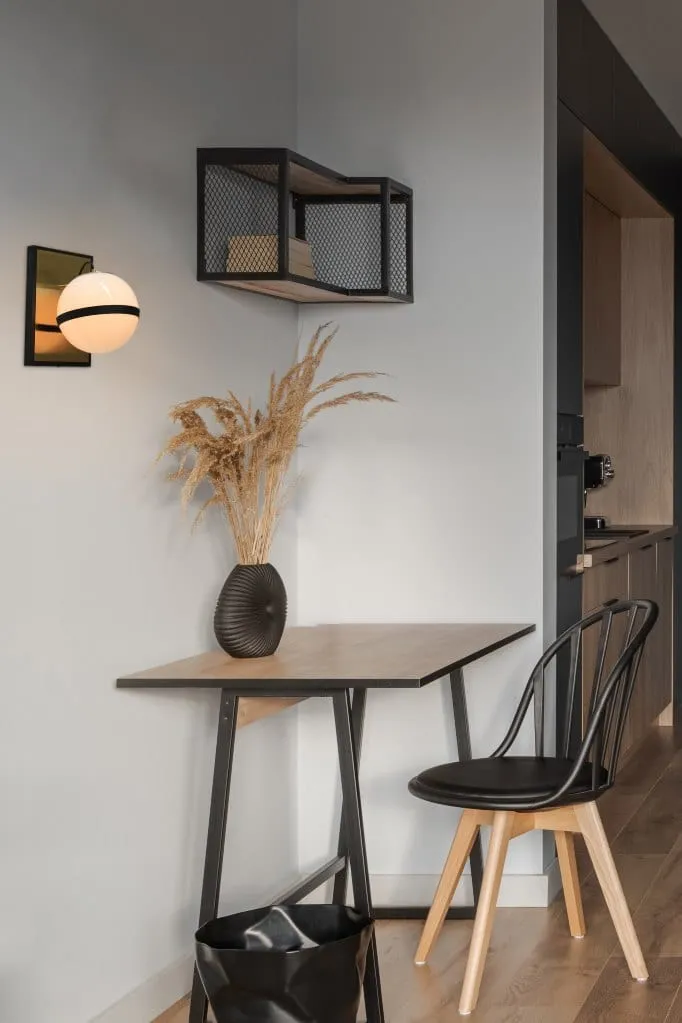 Belair Glass Wall Light