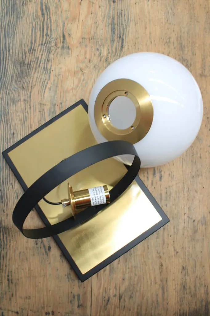 Belair Glass Wall Light