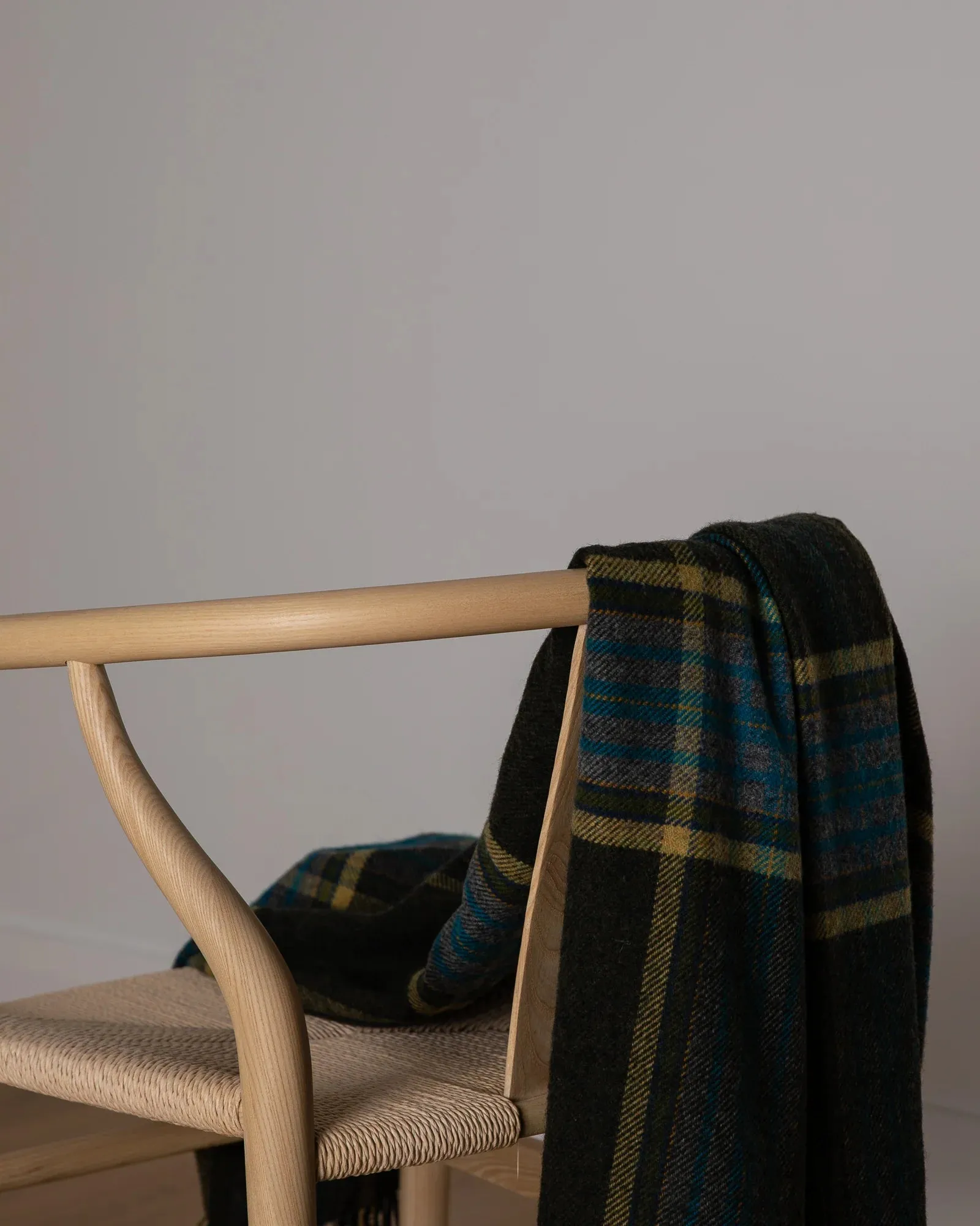 Foxford Blacksod Lambswool Throw