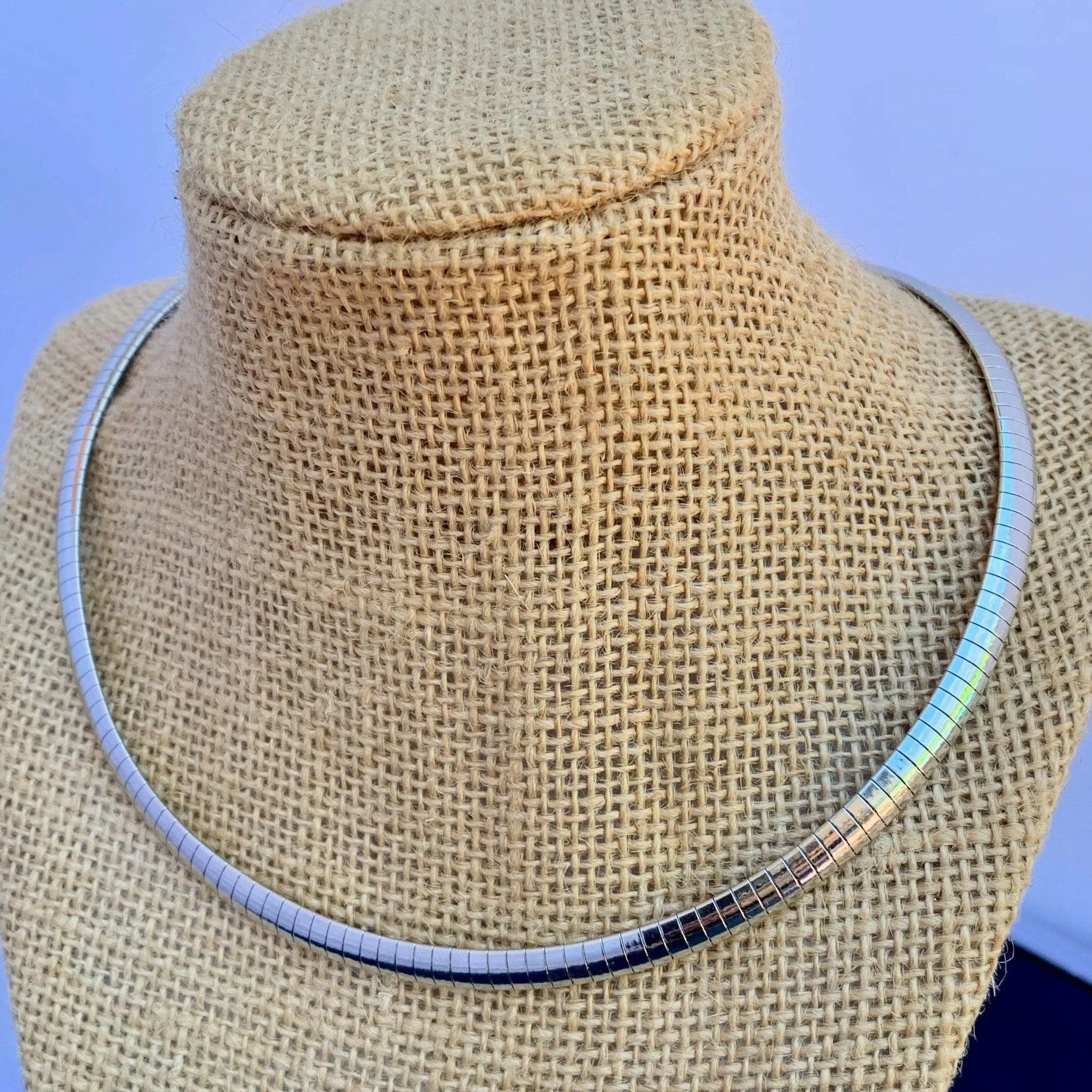 Ladies Necklace - Slide Necklace - 17.5" - Omega001