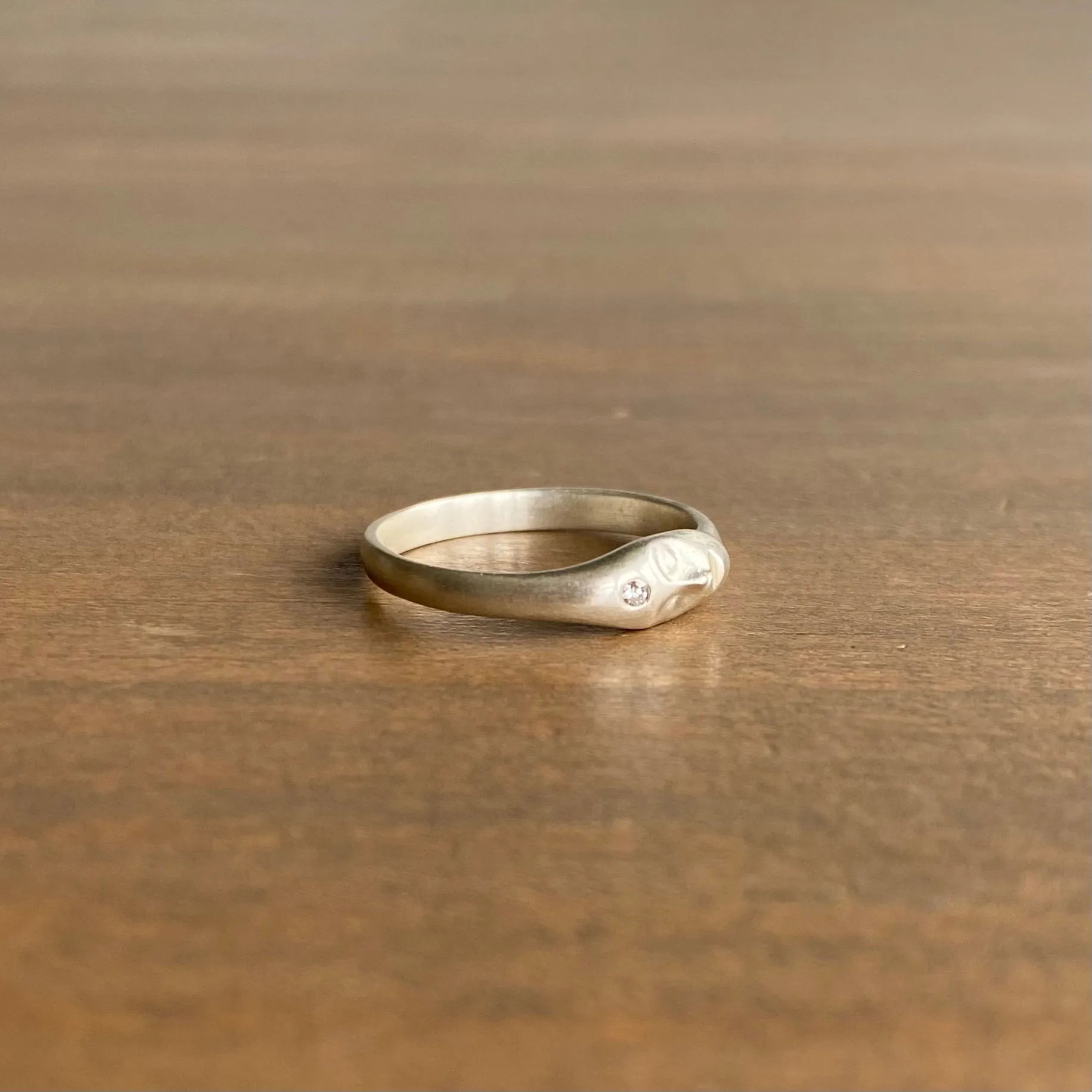 Little Grey Lady Cameo Ring with Diamond