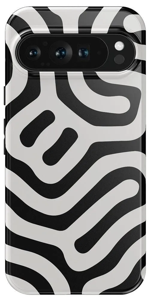Maze | High Contrast Design Case
