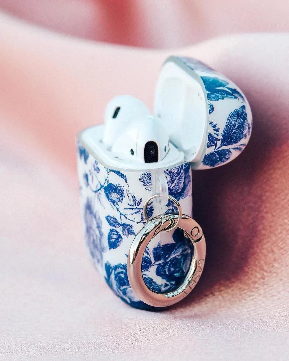 Rose to Fame | Blue & White Rose Floral AirPods Case