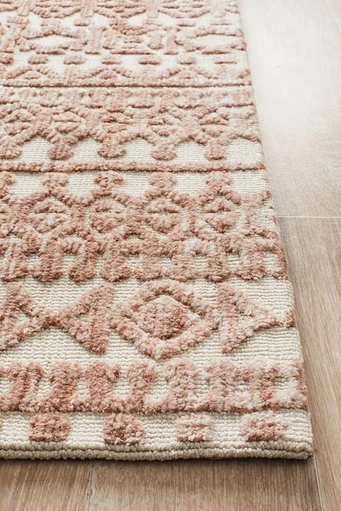 Rustic Casual Tribal Design Becca Rug - Peach/Ivory