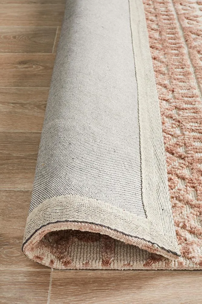 Rustic Casual Tribal Design Becca Rug - Peach/Ivory