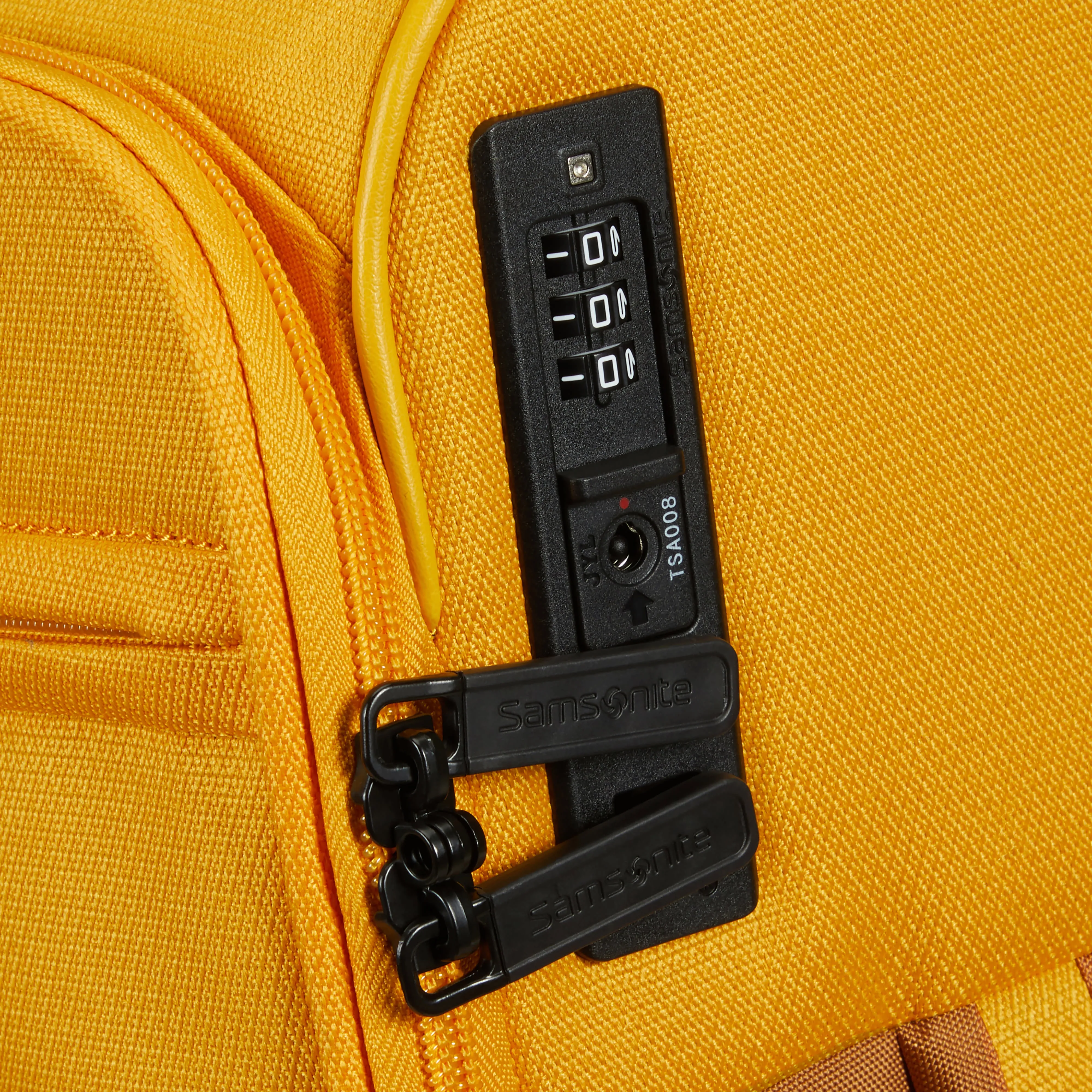 Optimize the title of this e-commerce product, requiring modifiers, and return it to English:

Samsonite Vaycay Spinner Carry-On Bag for Efficient Travel