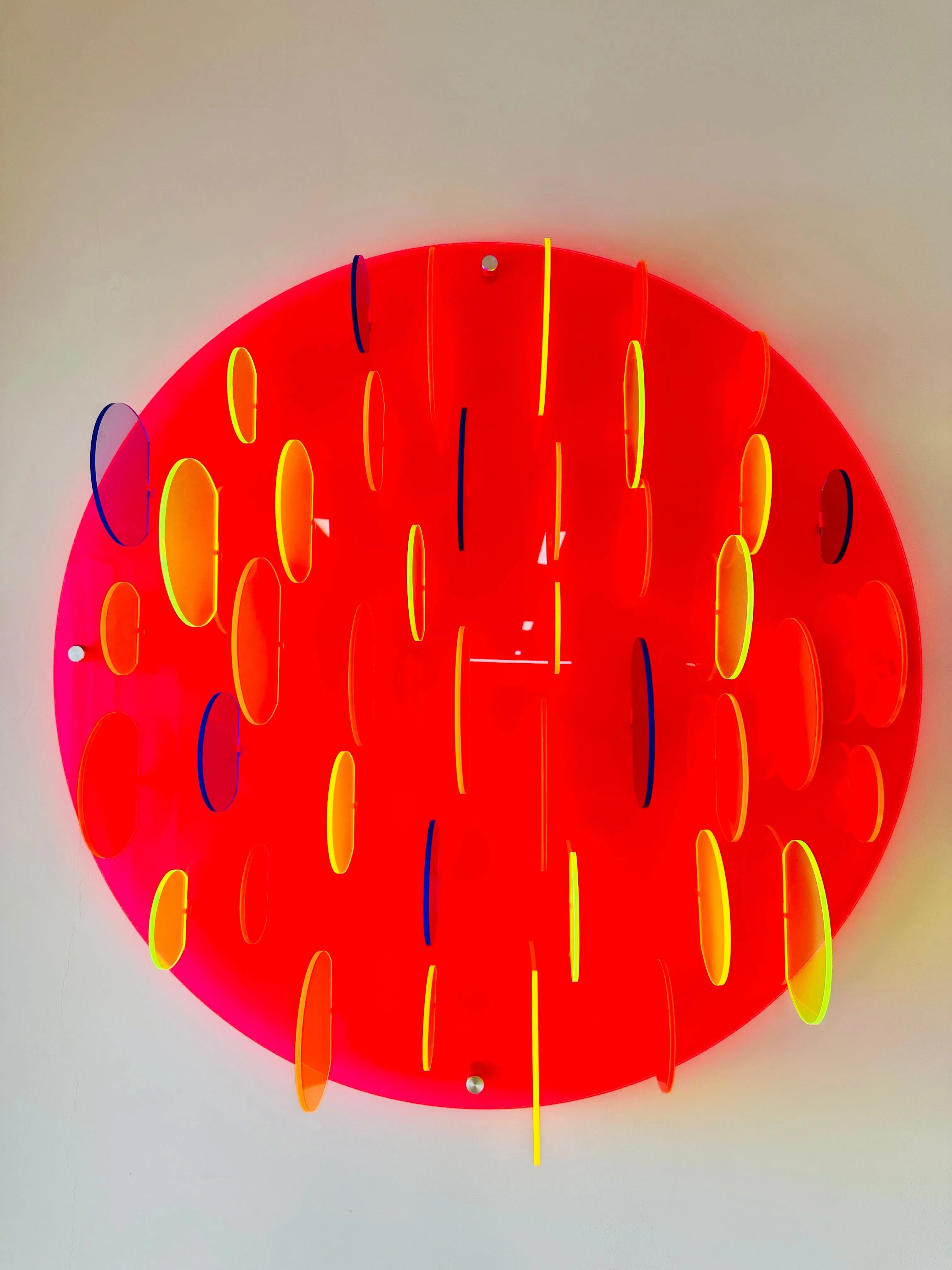 Scalloped Bubbles 3D Wall Art Fluorescent Transparent Acrylic